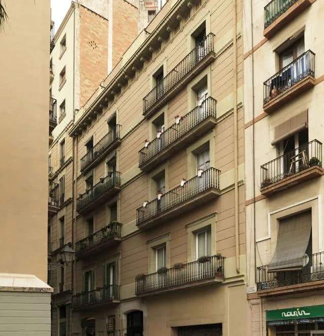 Chic&Basic Tallers Hostal