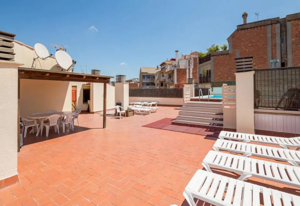 Aparthotel Bertrán