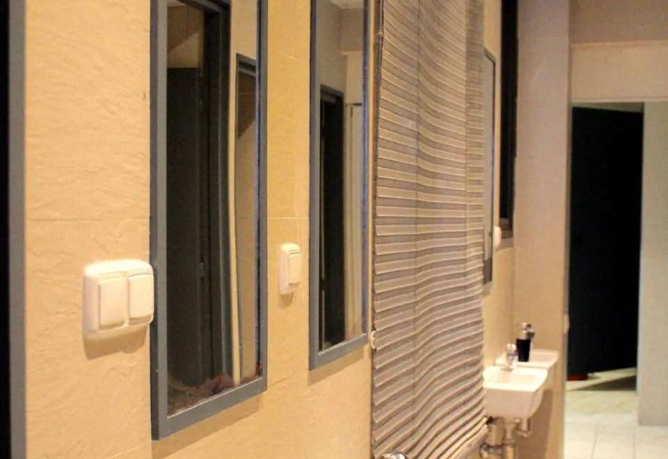 Alternative Creative Youth Hostel Barcelona