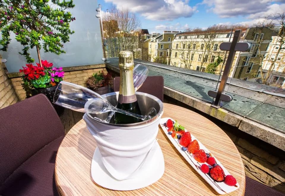 Doubletree by Hilton London Kensington