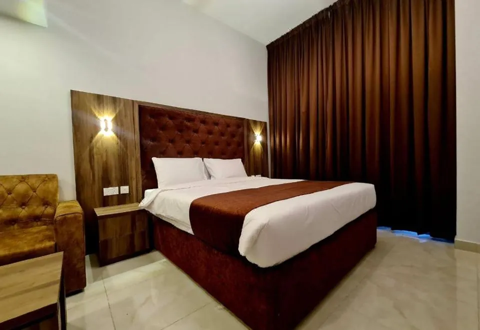 Dream Palace Hotel