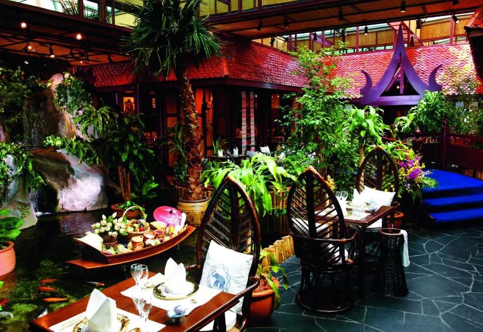 Mövenpick Grand Al Bustan Dubai