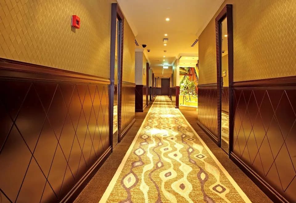 Carlton Tower Hotel