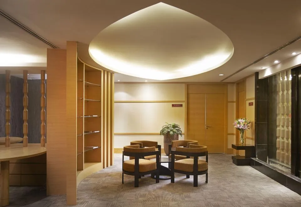 Urbana Sathorn, Bangkok
