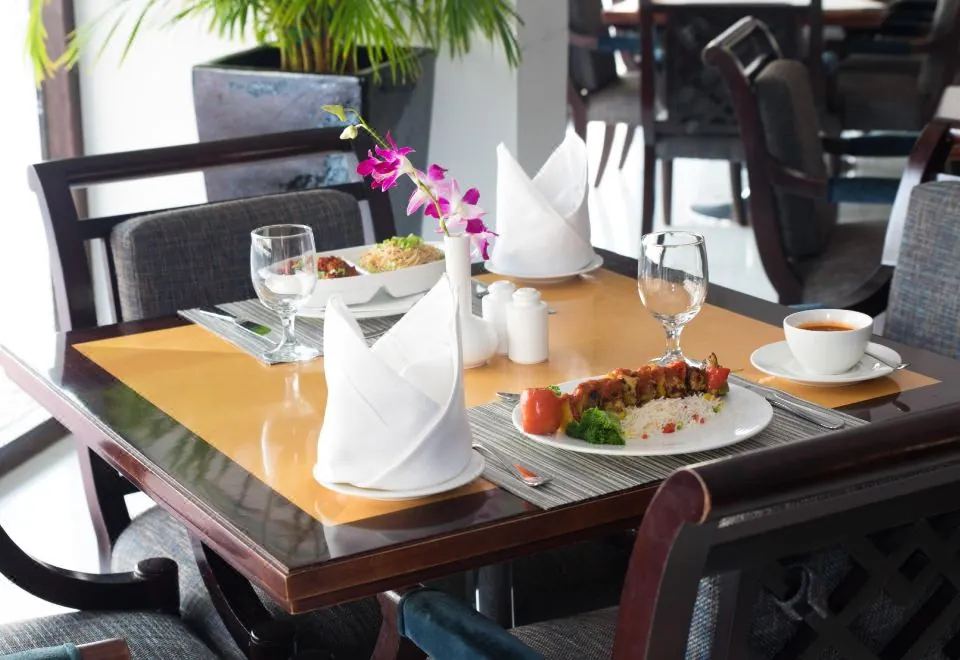 Savoy Suites Hotel Apartment - Newly Renovated