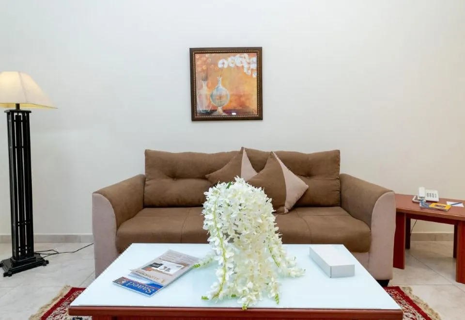 Al Raya Hotel Apartments