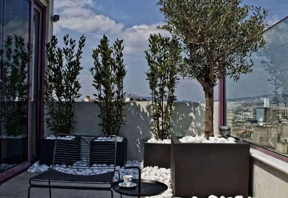 Novus City Hotel