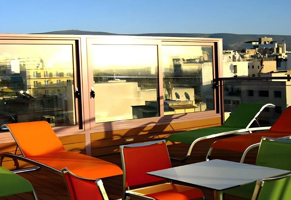 Novus City Hotel