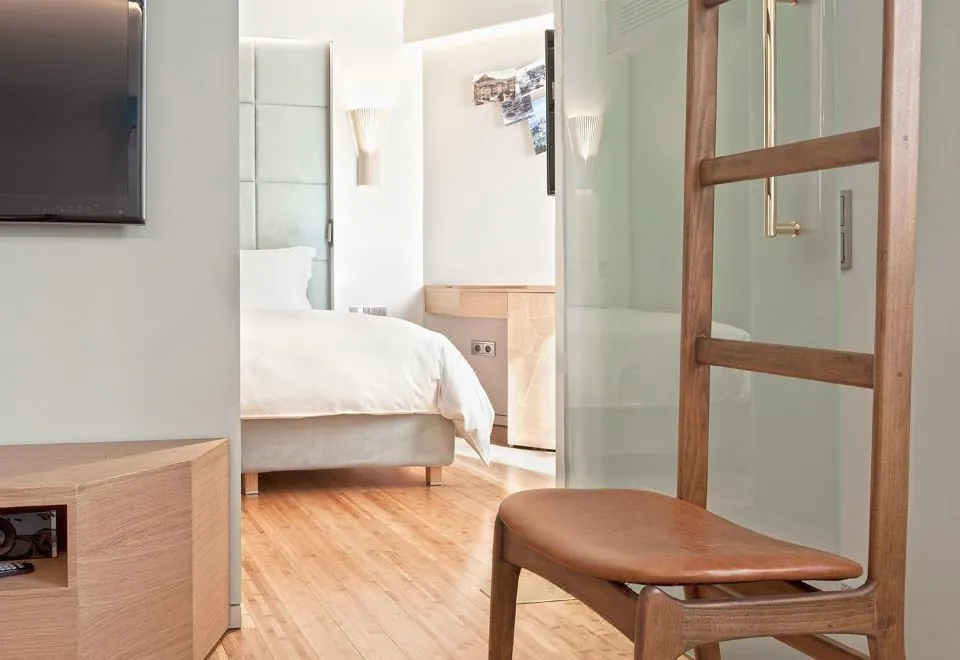 New Hotel
