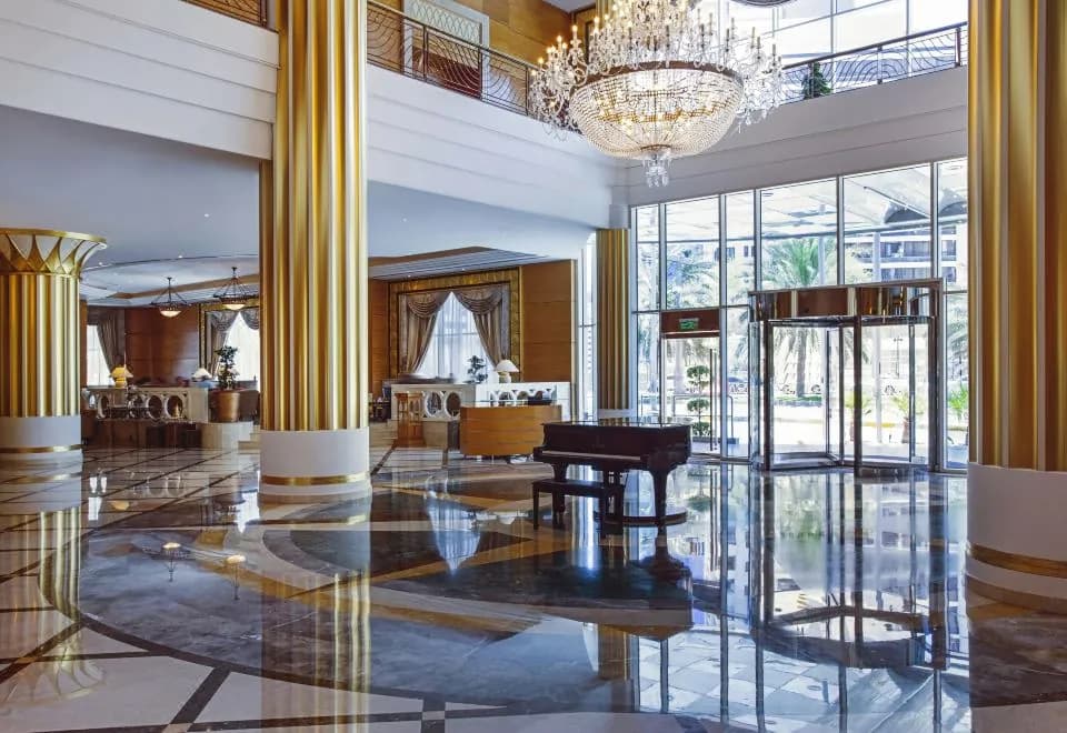 Corniche Hotel Abu Dhabi