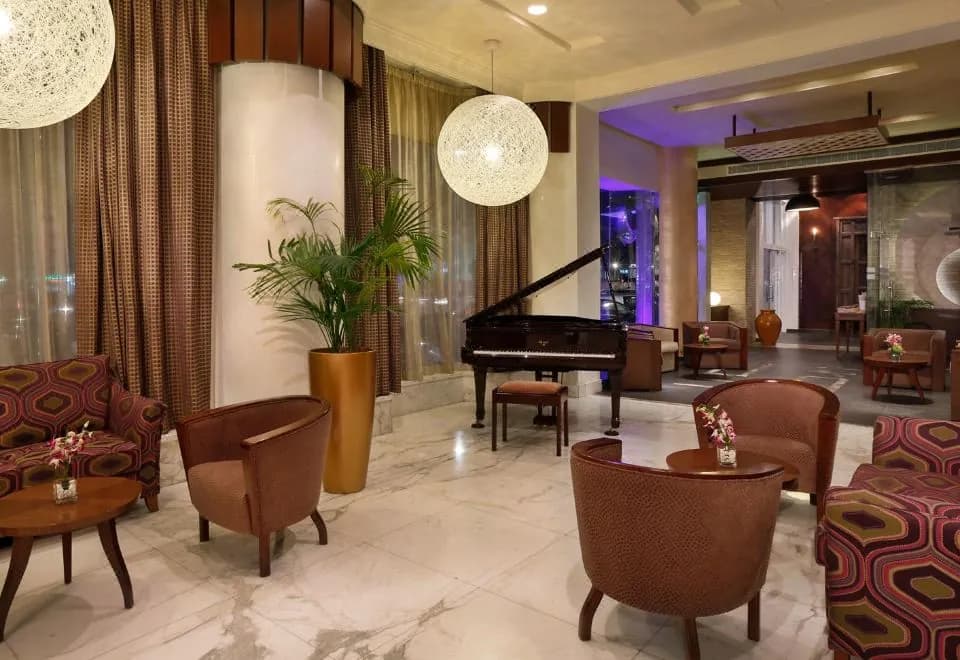 City Seasons Al Hamra Hotel