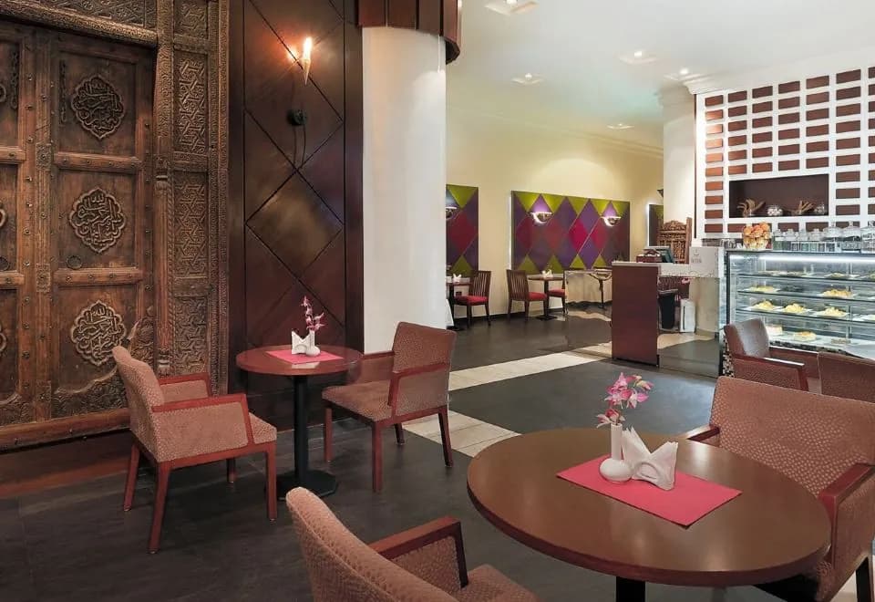 City Seasons Al Hamra Hotel