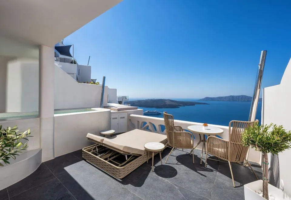 Athina Luxury Suites