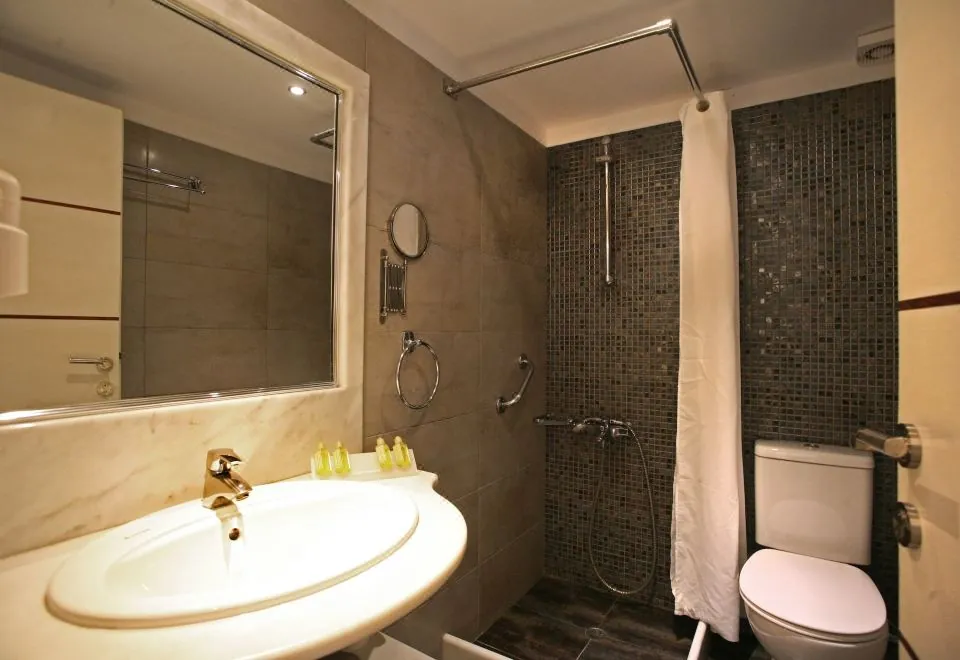 Loizos Stylish Residences