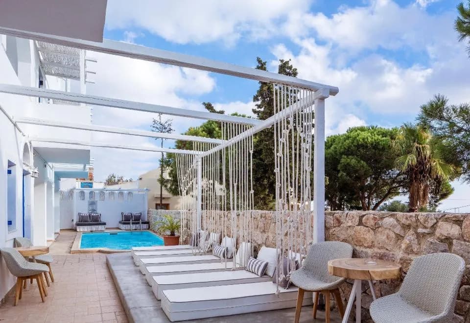 Loizos Stylish Residences