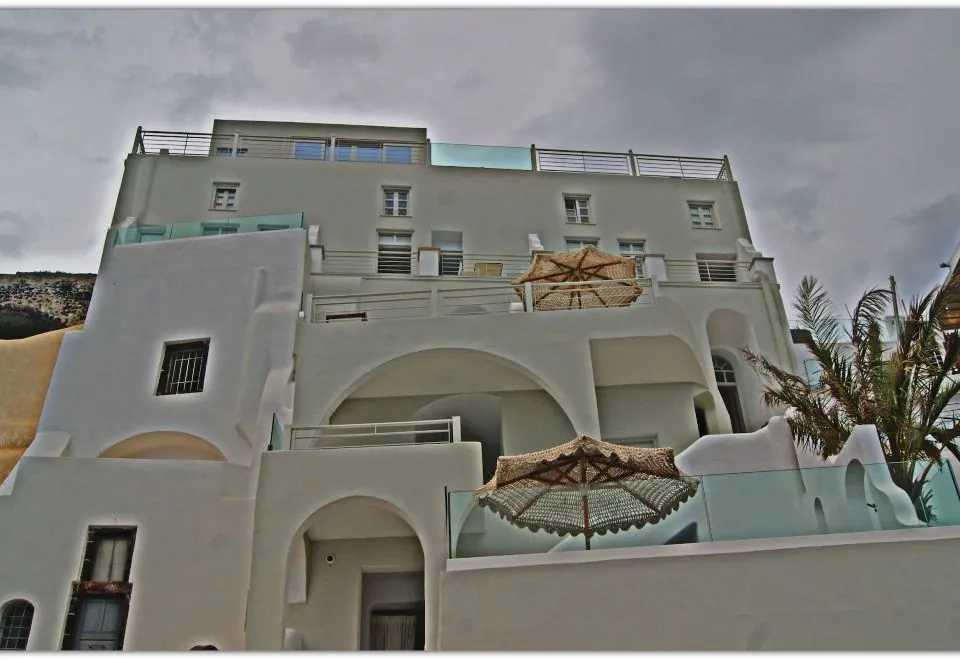 Nefeles Luxury Suites