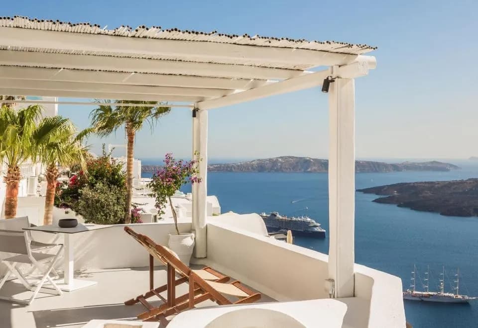 Sun Rocks Boutique Hotel