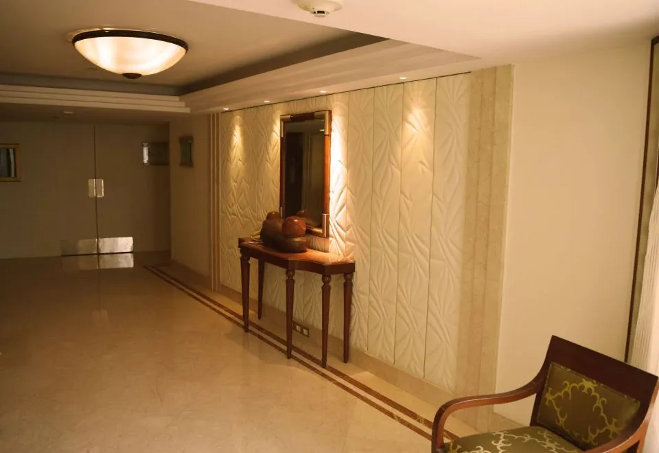Shangri-La's-Eros Hotel New Delhi