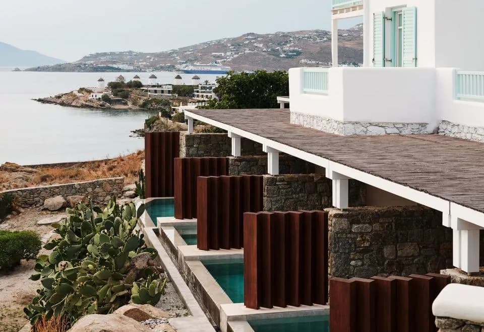 Bill & Coo Suites and Lounge -The Leading Hotels of The World