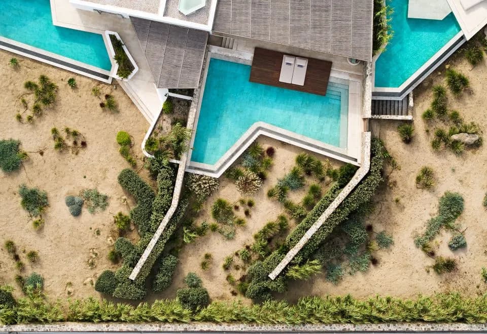 Bill & Coo Suites and Lounge -The Leading Hotels of The World