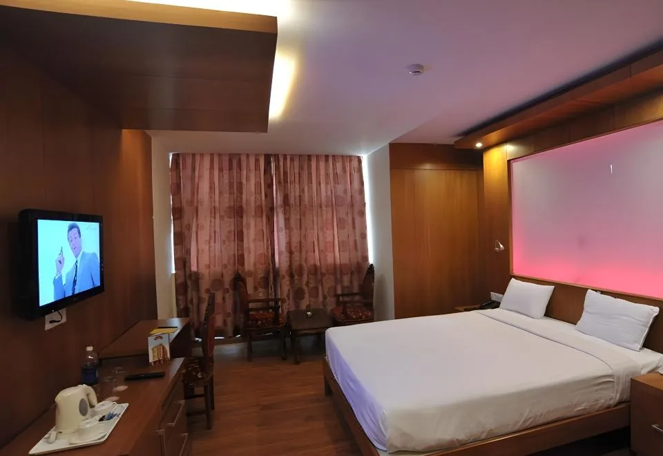 Hotel Emarald, New Delhi