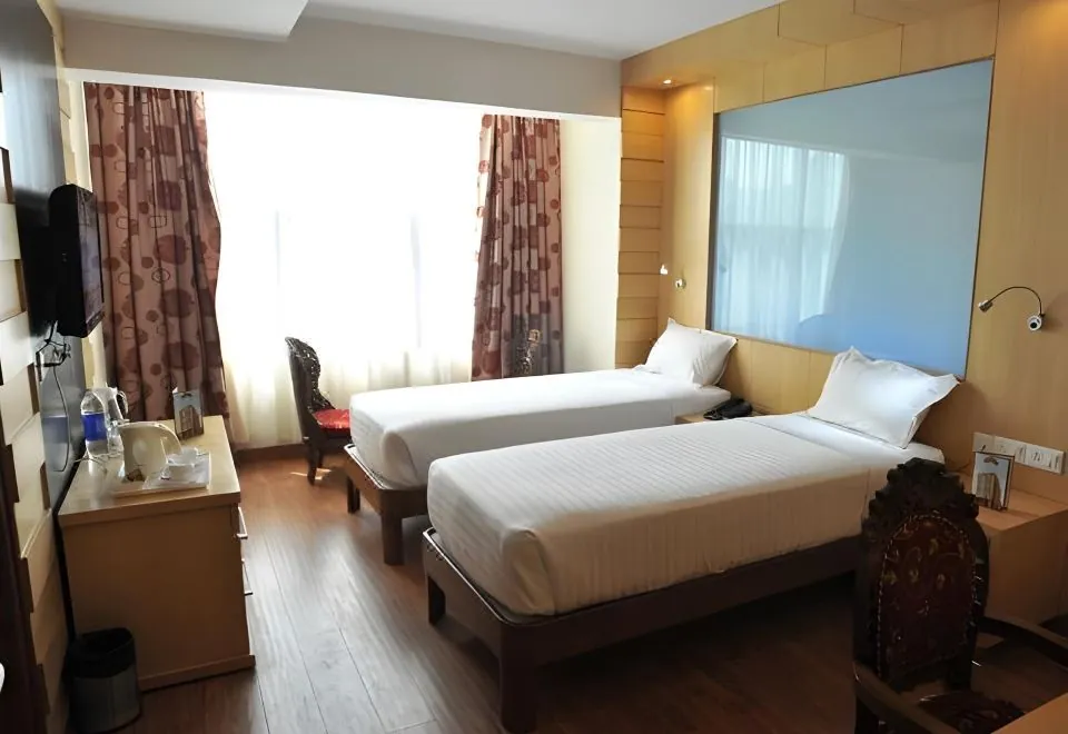 Hotel Emarald, New Delhi
