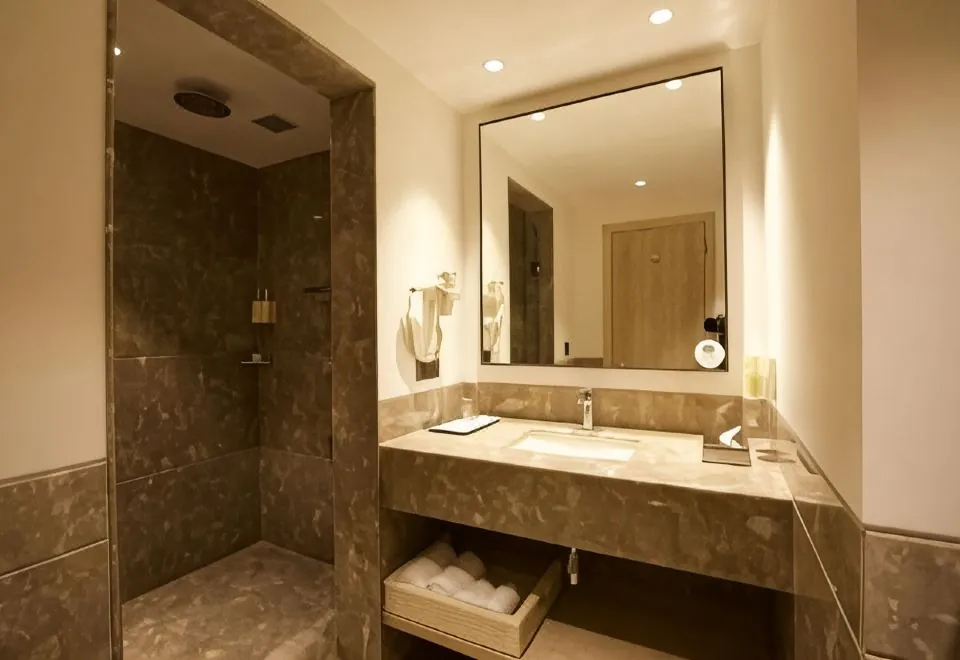 Red Fox Hotel, Delhi Airport