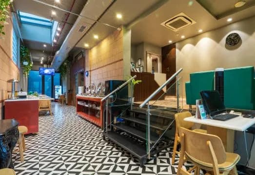 Cosy Grand, Near Chanakyapuri, Embassy Area