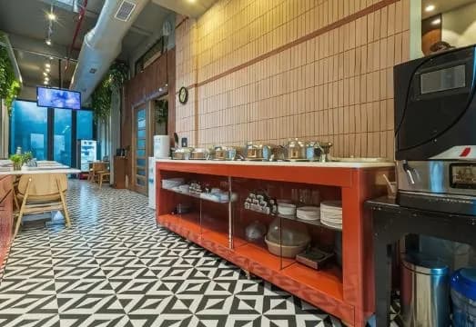 Cosy Grand, Near Chanakyapuri, Embassy Area