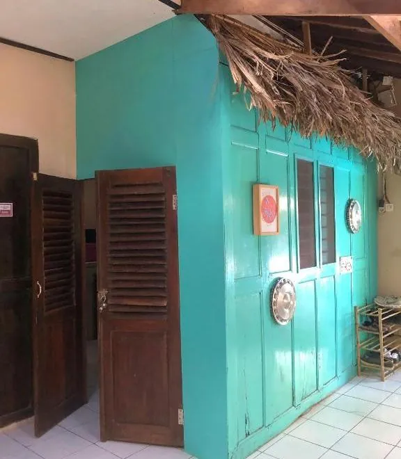Losmanos Hostel