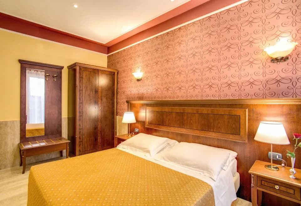 Aurelius Art Gallery Hotel