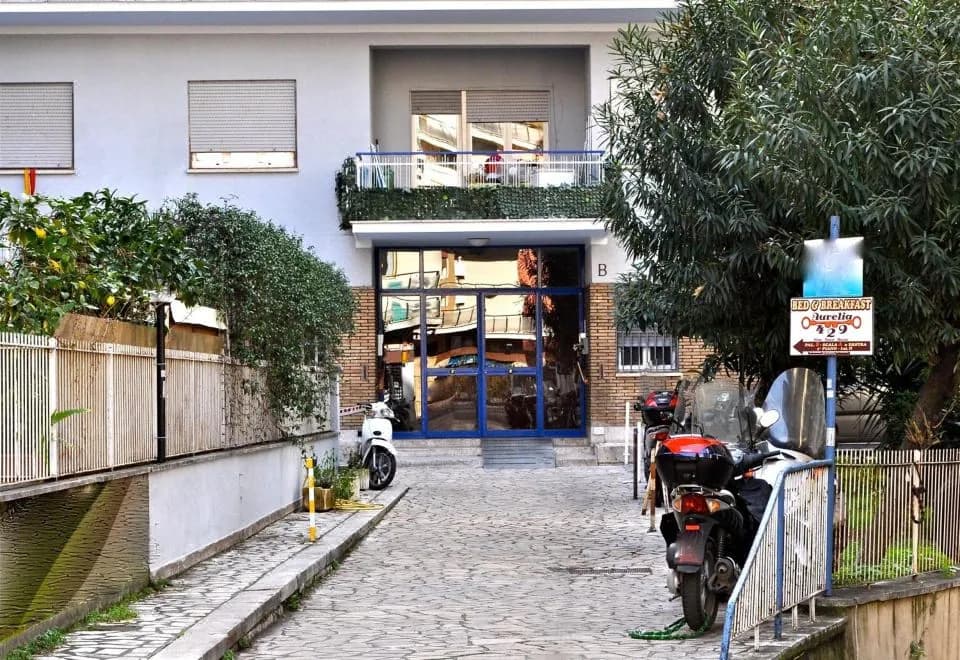Aurelia 429 Fine Town House