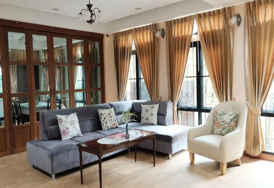 Sukhumvit 50 Garden Home