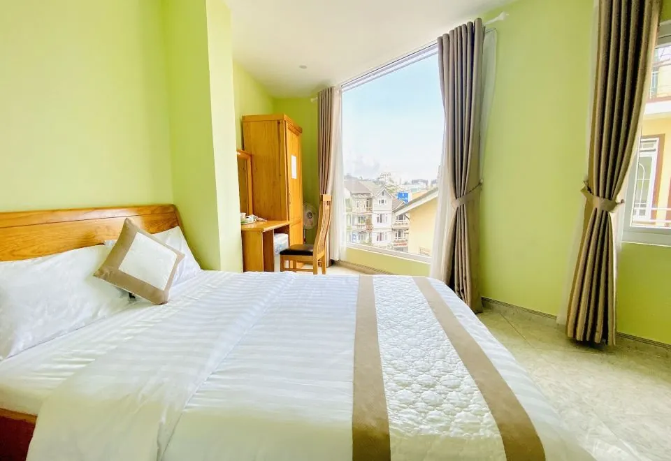 Trung Nhan Hotel