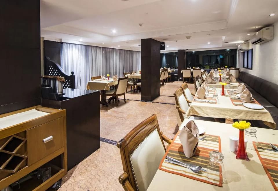 Hotel Bawa International
