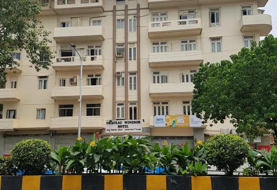 Chateau Windsor Hotel - Marine Drive