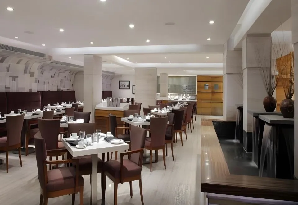 Hiltop Hotel