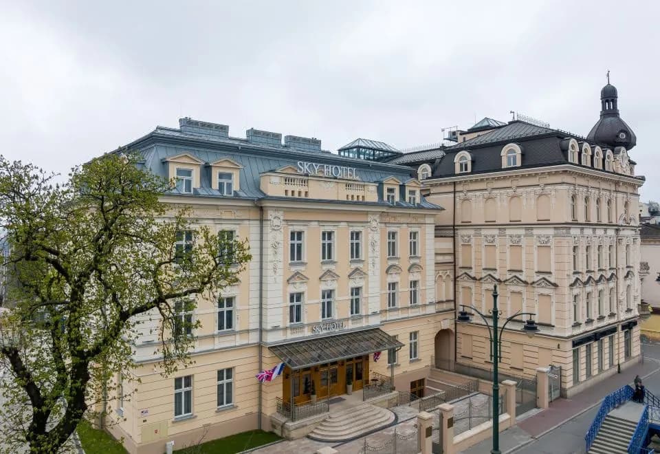 Sky Hotel Krakow
