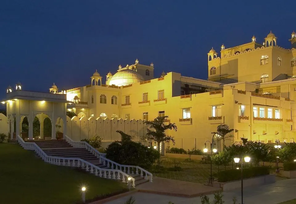 Le Meridien Jaipur Resort & Spa