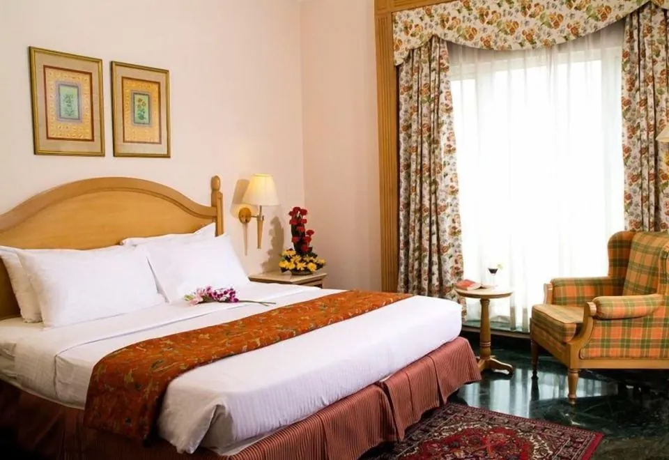 Savoy Suites Noida