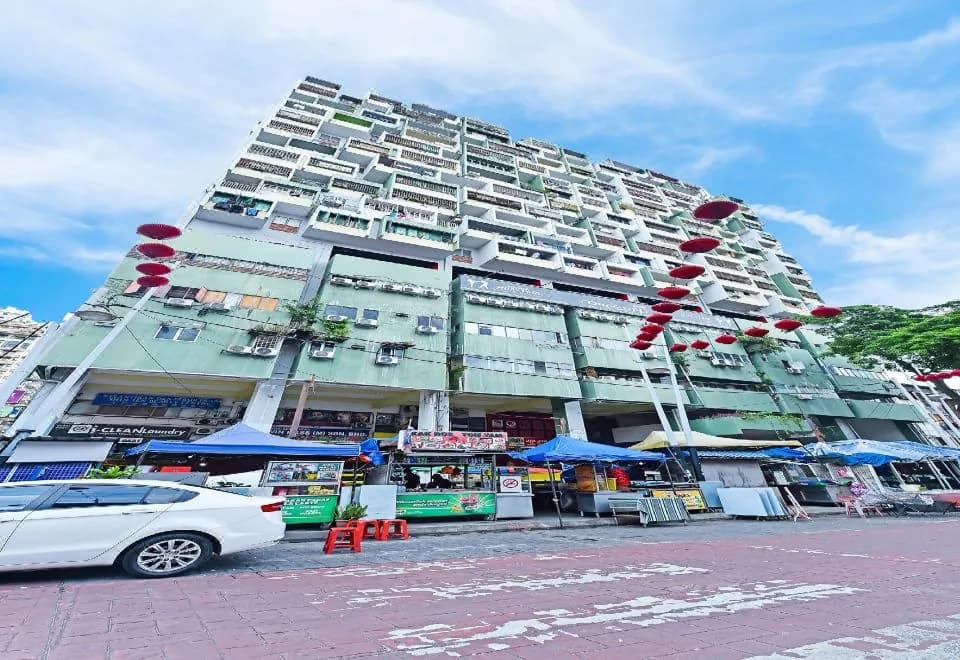 OYO 90138 Hotel Elwarda Klcity