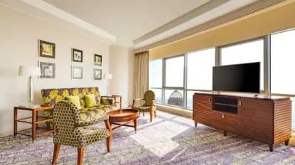 Qabila Westbay Hotel