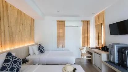 Blu Pine Villa & Pool Access
