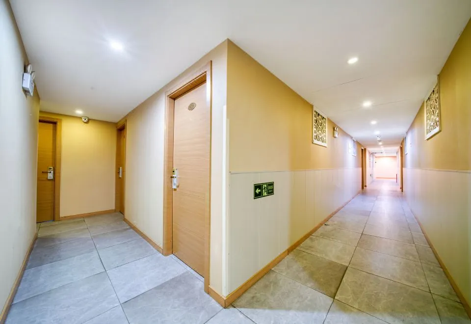 Huiyang Business Hotel