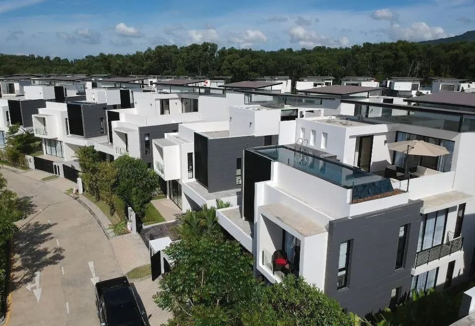 Laguna Park Villas