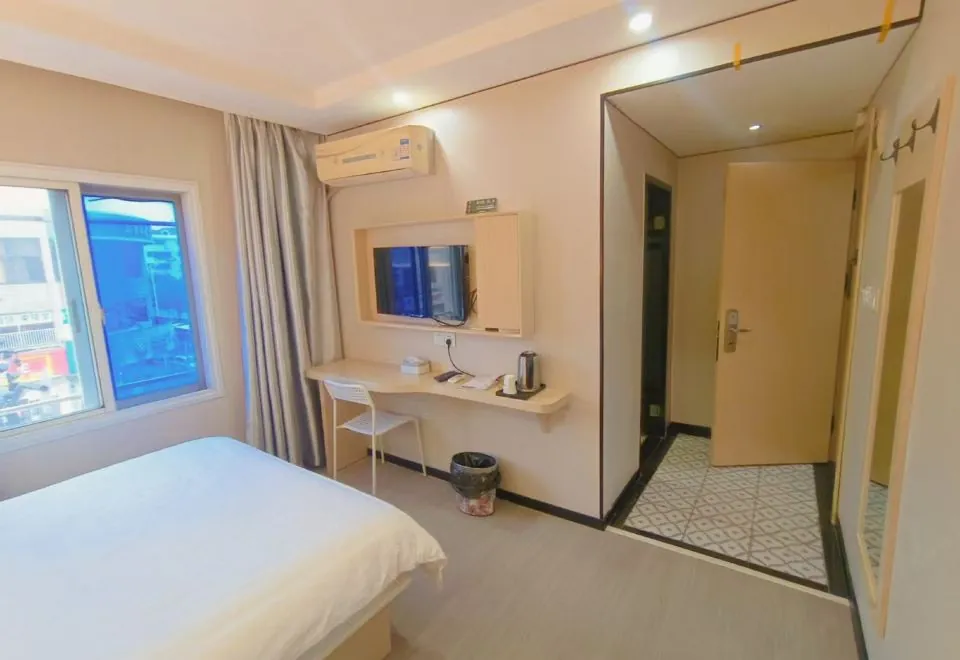 LQ Hotel