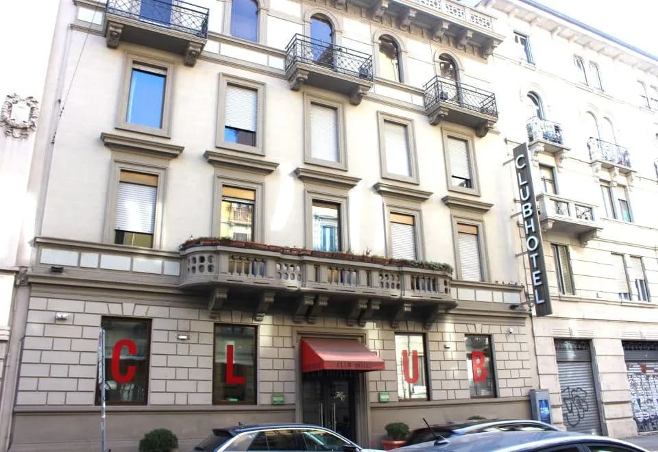 Hotel Club
