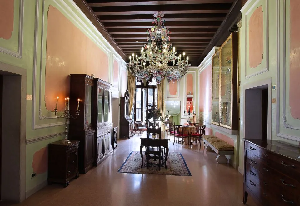 Hotel San Moisè