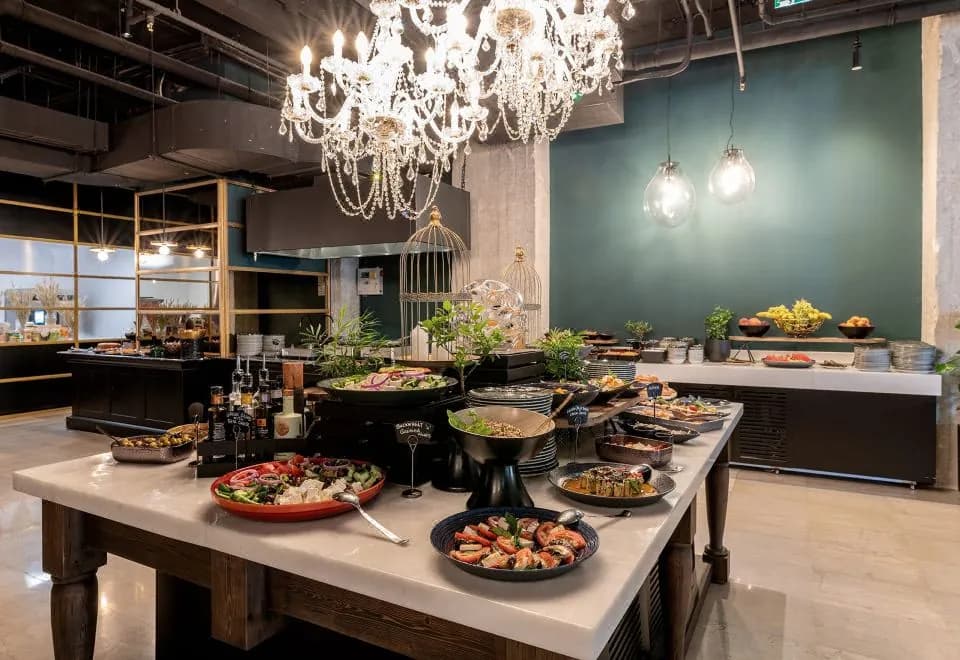 Skylark, Aluma Hotels & Resorts