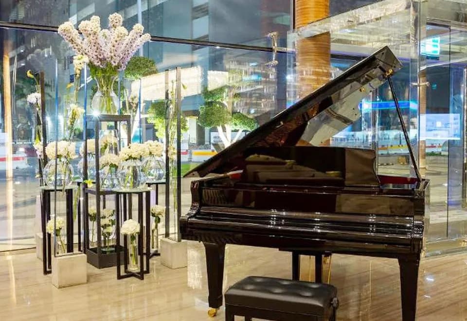 The Bentley Luxury Hotel & Suites